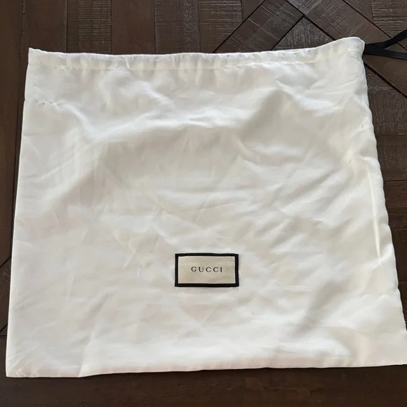 Gucci dustbag 12x12 ivory satin authentic - Picture 1 of 4
